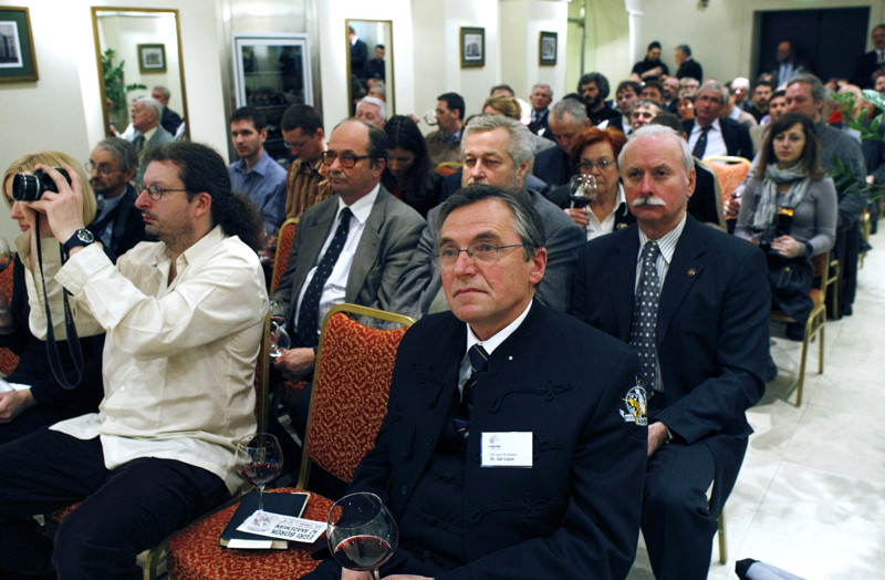 Egri Borok az Akadémián fotó